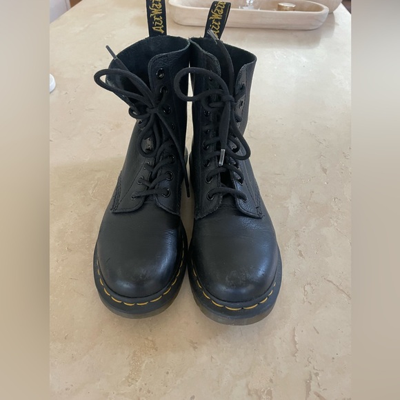 Classic 1460 Pascal Dr Martens combat boots Size 7 - Picture 2 of 6
